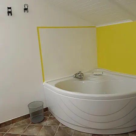 La Fuga 3* Monticello d'Alba